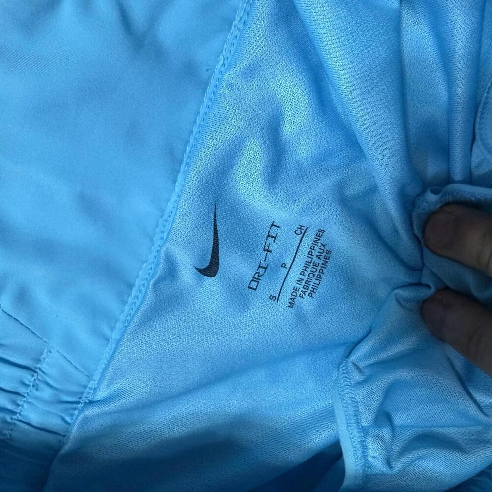 Nike Women's One Dri-FIT Mid-Rise Shorts 3in Blue DX6010-416 Size S‎ - Picture 3 of 6